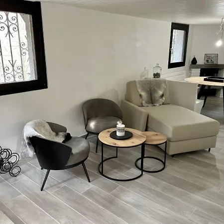 Superb In Bannio With Garden בית נופש